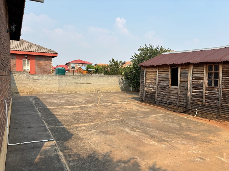 3 Bedroom Property for Sale in Mogwase North West